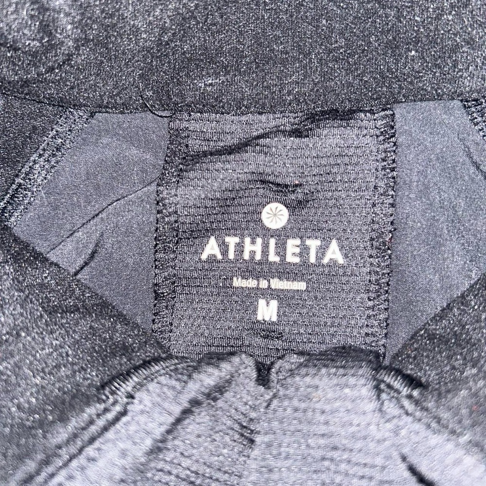 Athleta black long sleeve half-zip pullover jacket size medium - Picture 3 of 4
